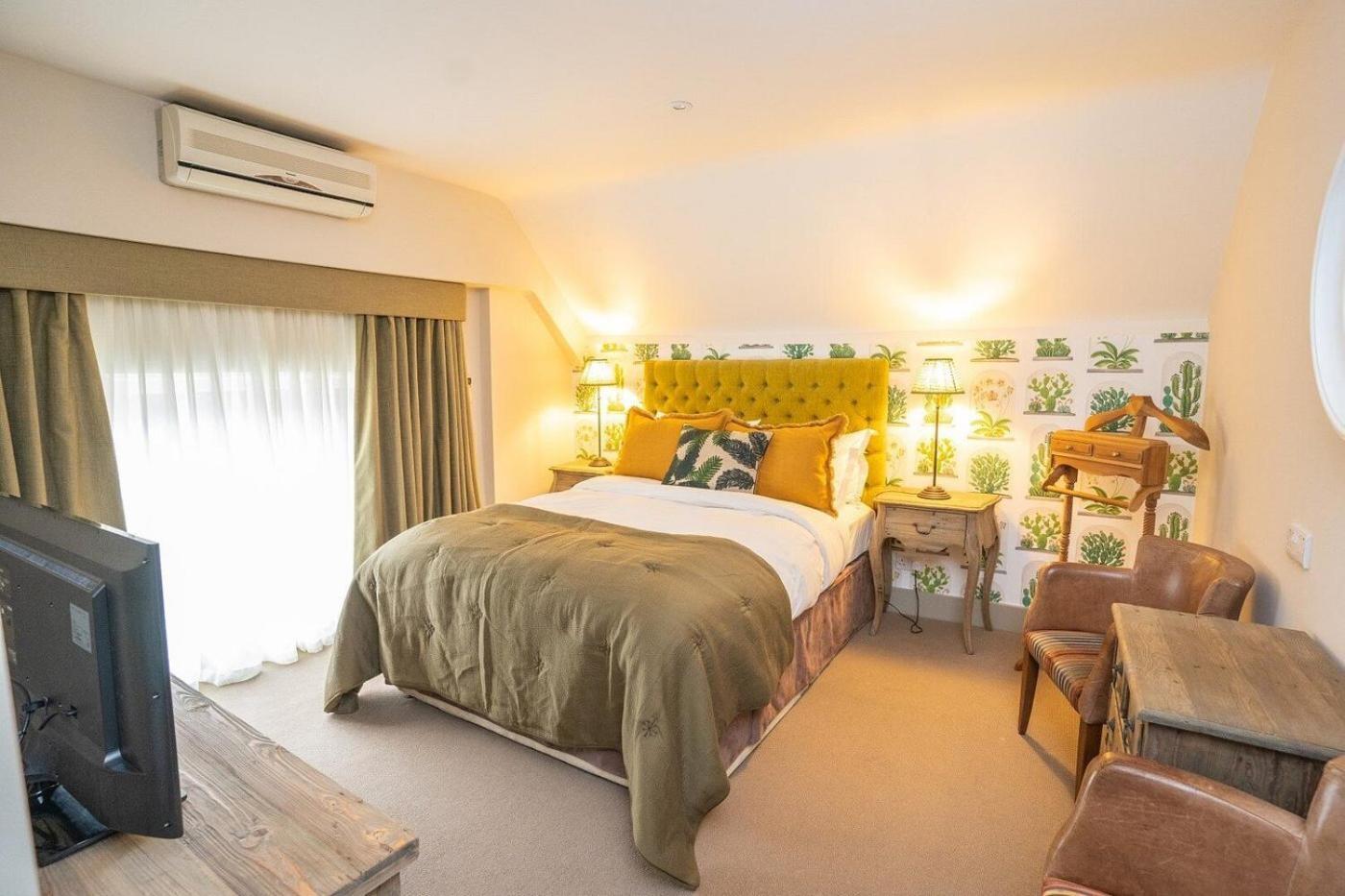 The Swan Inn Chiddingfold Pokoj fotografie